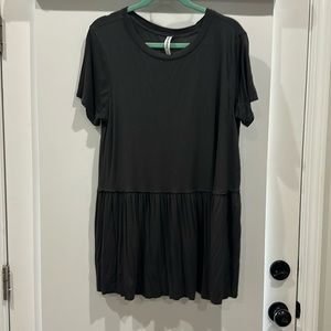 Charcoal grey loose peplum top